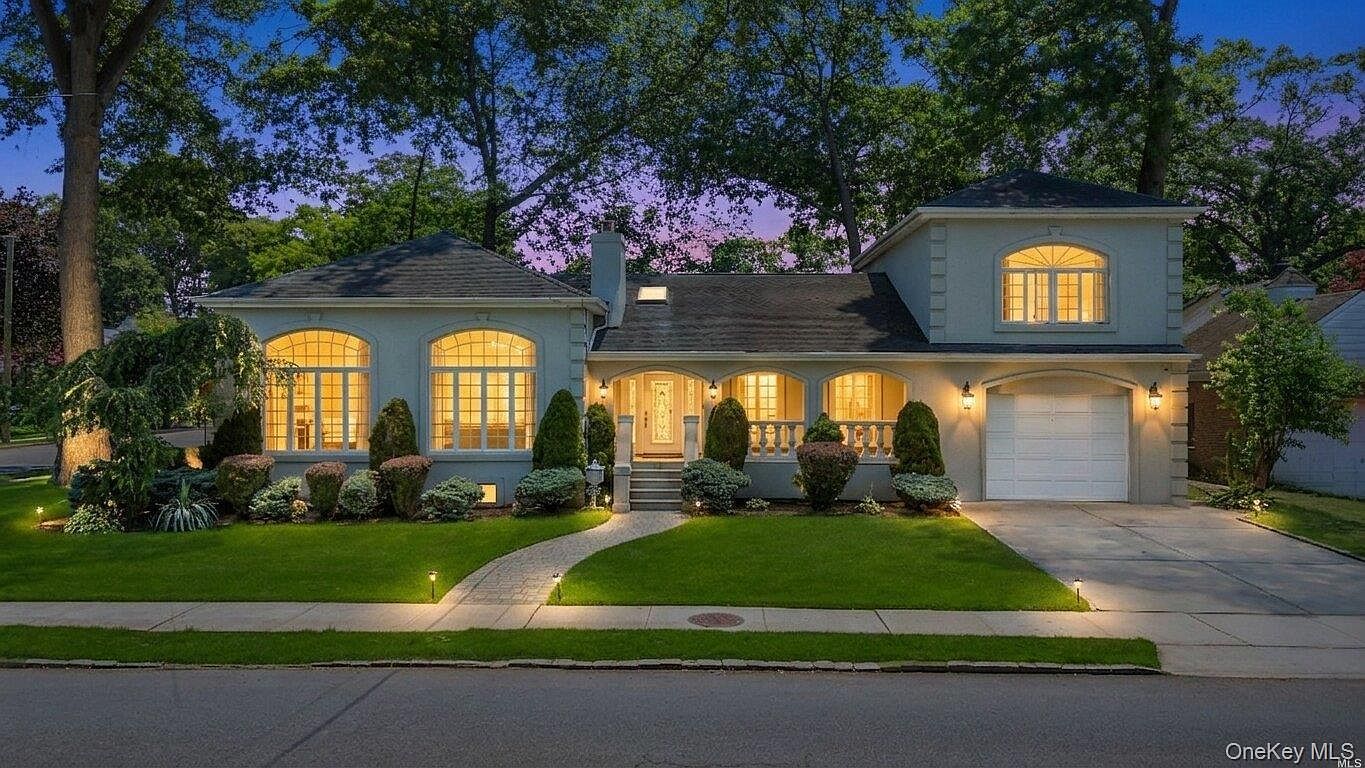 252 Cornwell Ave Malverne, NY 11565, 11565