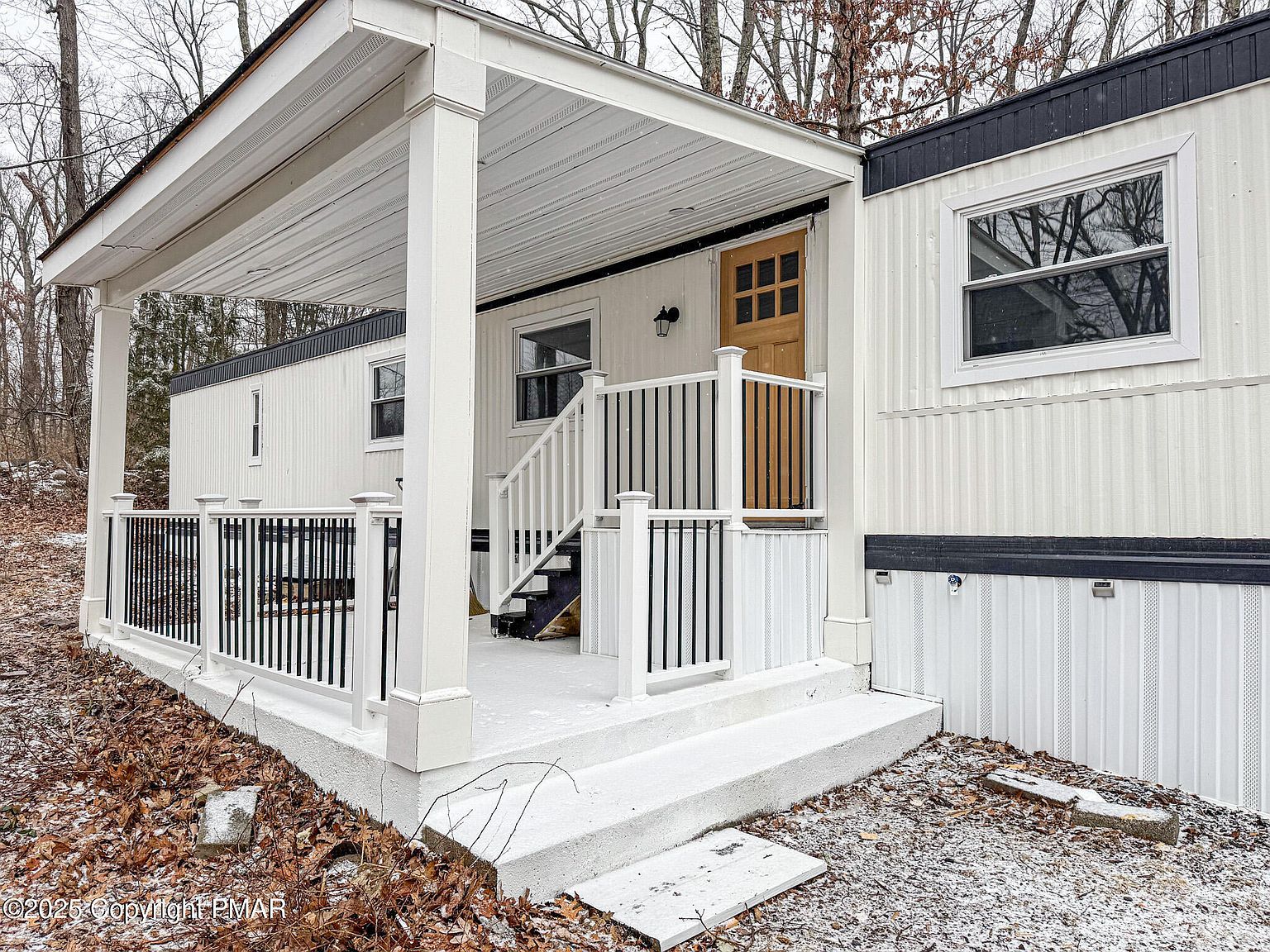 151 Bartion Ct Bartonsville, PA 18321 - Thumbnail 2