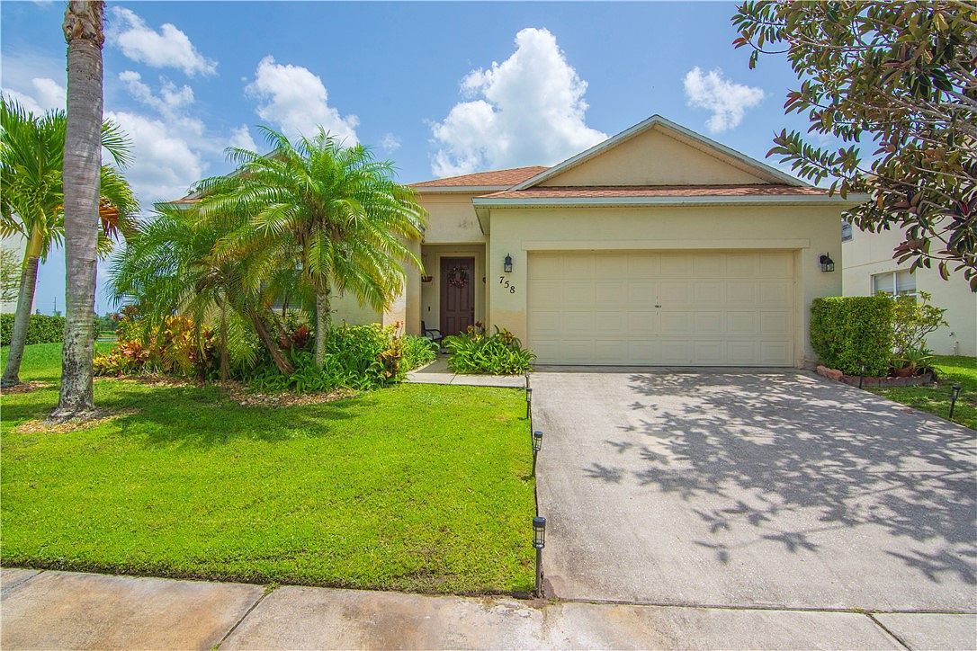 758 Carriage Lake Way Vero Beach, FL 32968 - Thumbnail 2