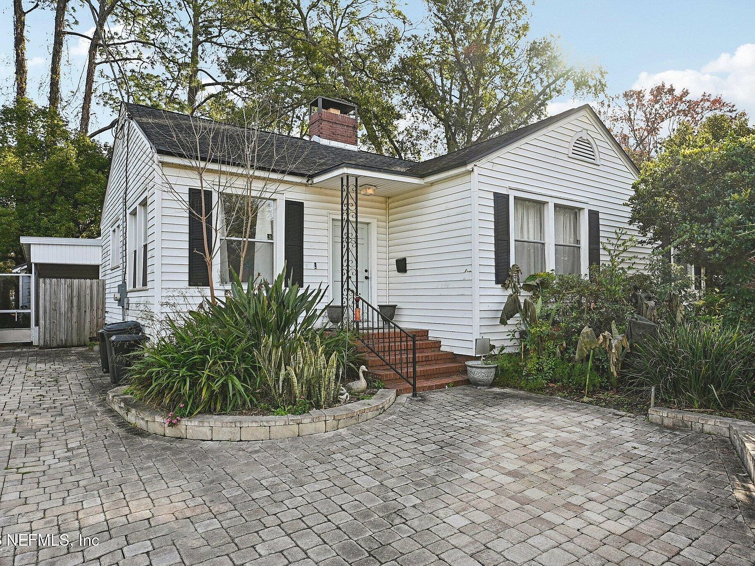 1021 Old Hickory Rd Jacksonville, FL 32207 - Thumbnail 2