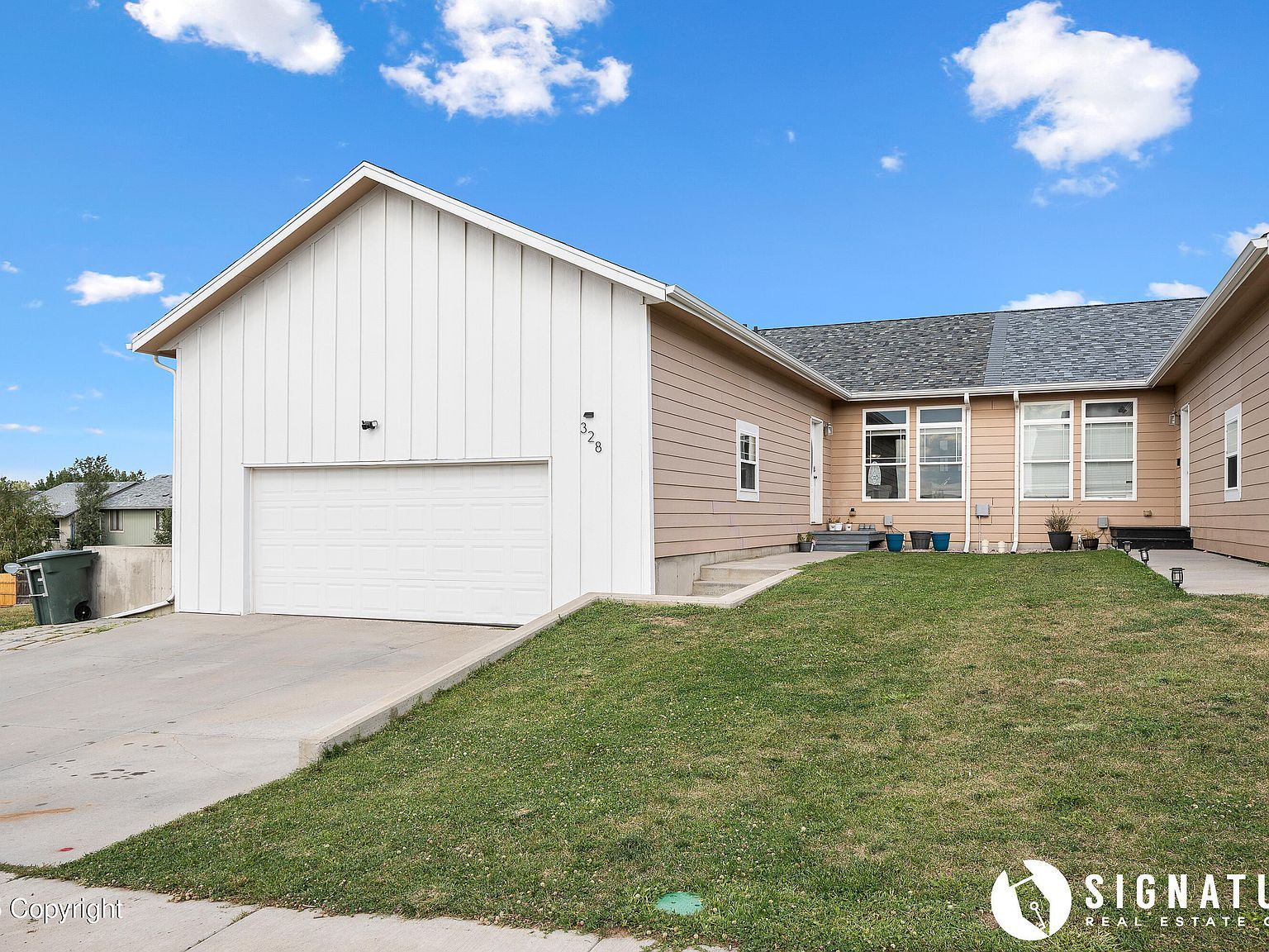 328 Westhills Loop Gillette, WY 82718 - Thumbnail 2
