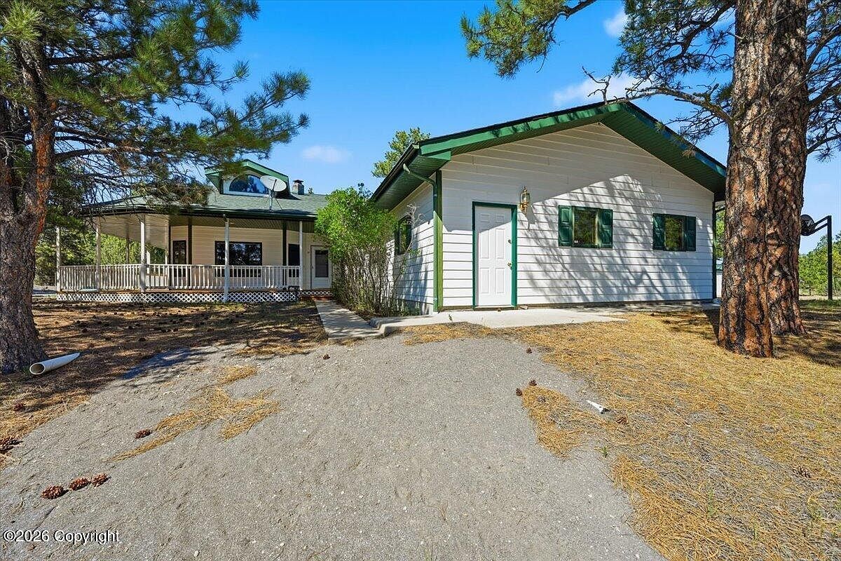 34 Pine Ridge Rd Moorcroft, WY 82721, 82721