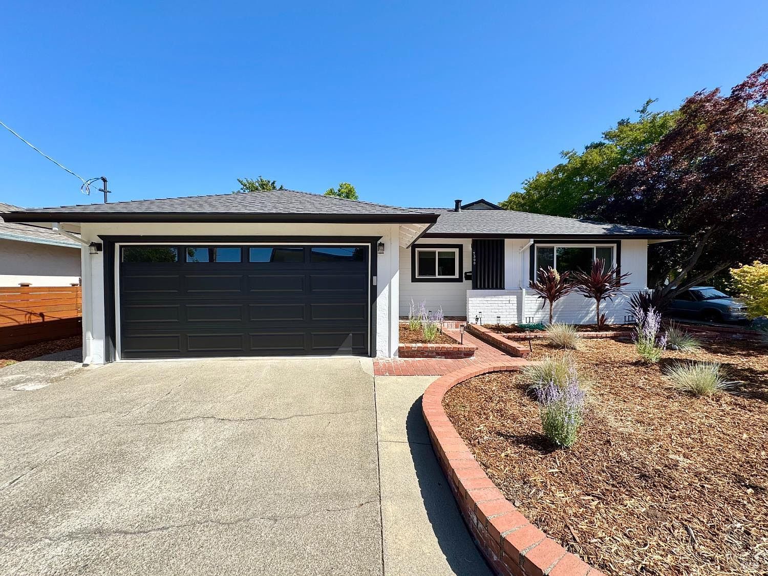 2300 W Park Ave Napa, CA 94558 - Thumbnail 2