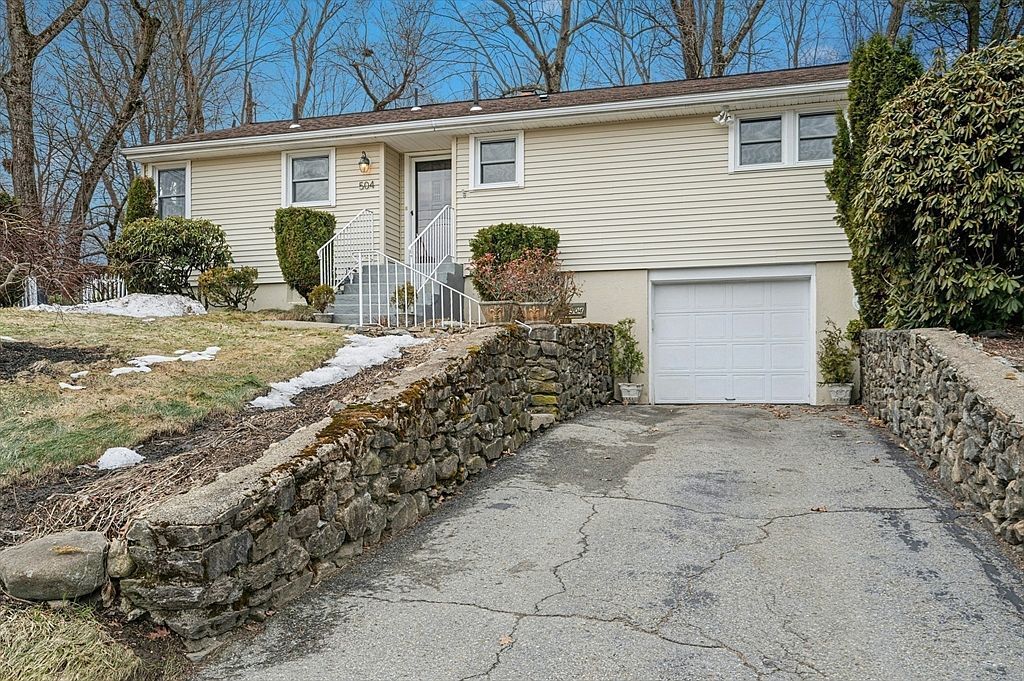 504 Prospect St West Boylston, MA 01583 - Thumbnail 2