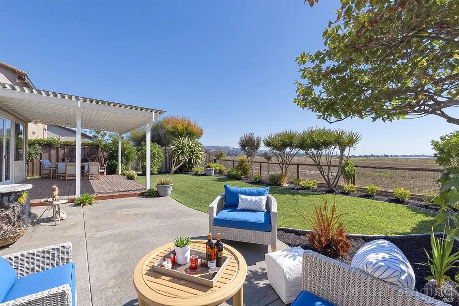 91 S Newport Dr Napa, CA 94559 - Thumbnail 2