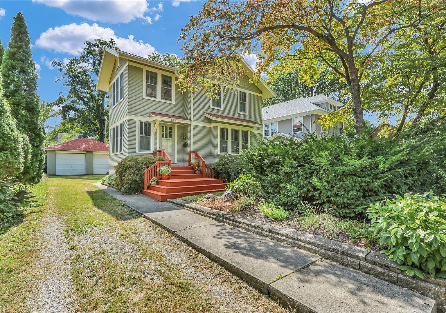 603 W Indiana Ave Urbana, IL 61801 - Thumbnail 2