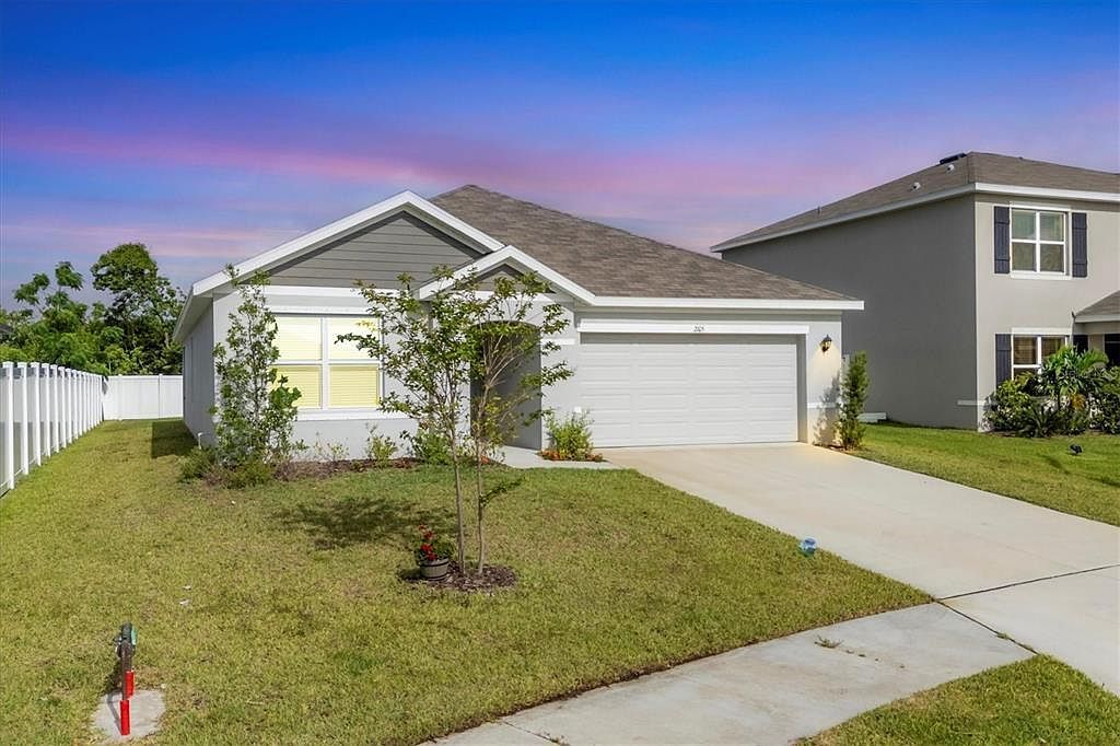 2105 Grand Flora Trl Bradenton, FL 34208 - Thumbnail 2