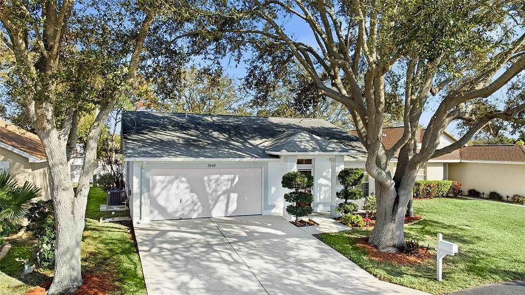 3949 37th Street Ct W Bradenton, FL 34205 - Thumbnail 2