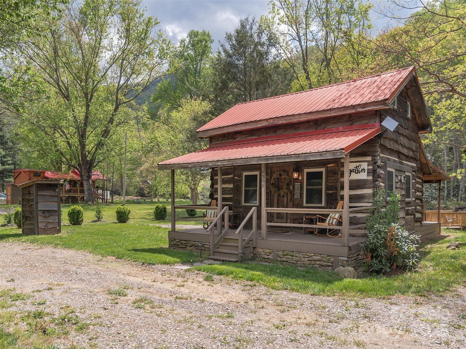 9386 Cruso Rd Canton, NC 28716 - Thumbnail 2