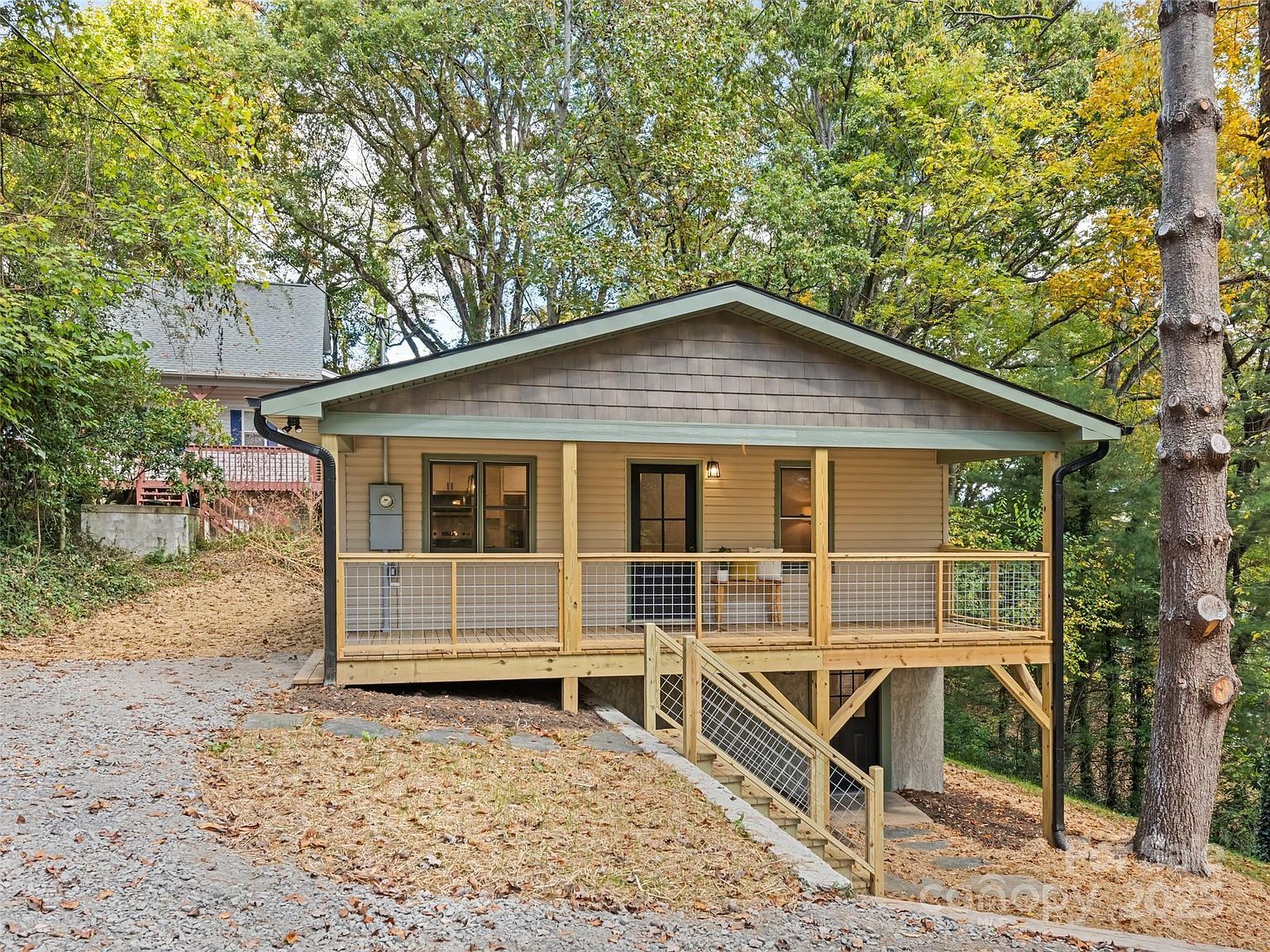 106 Arnold Hts Waynesville, NC 28786 - Thumbnail 2