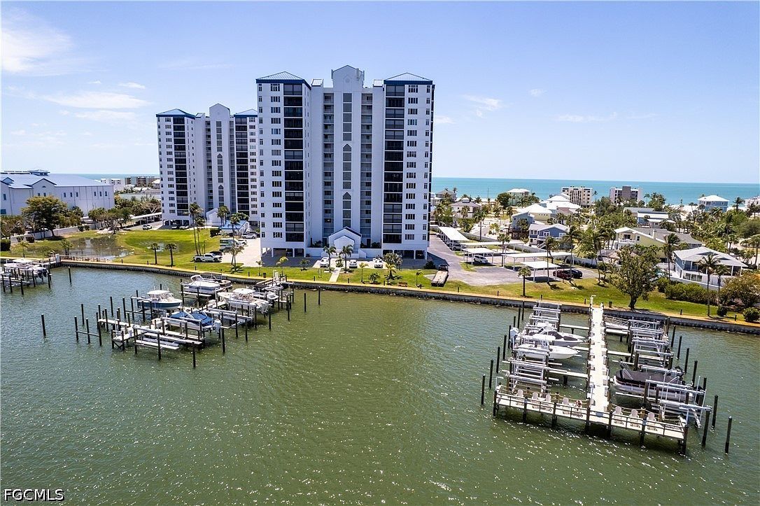 4753 Estero Blvd APT 802 Fort Myers Beach, FL 33931, 33931