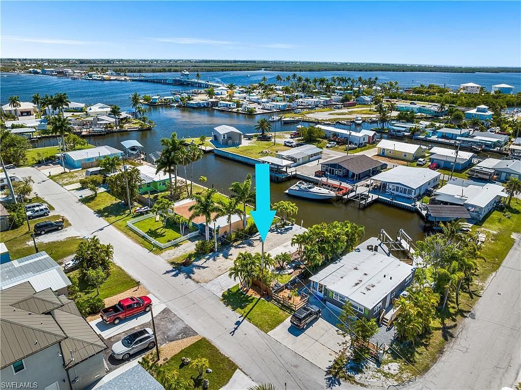 2585 Cay Cv Matlacha, FL 33993 - Thumbnail 2