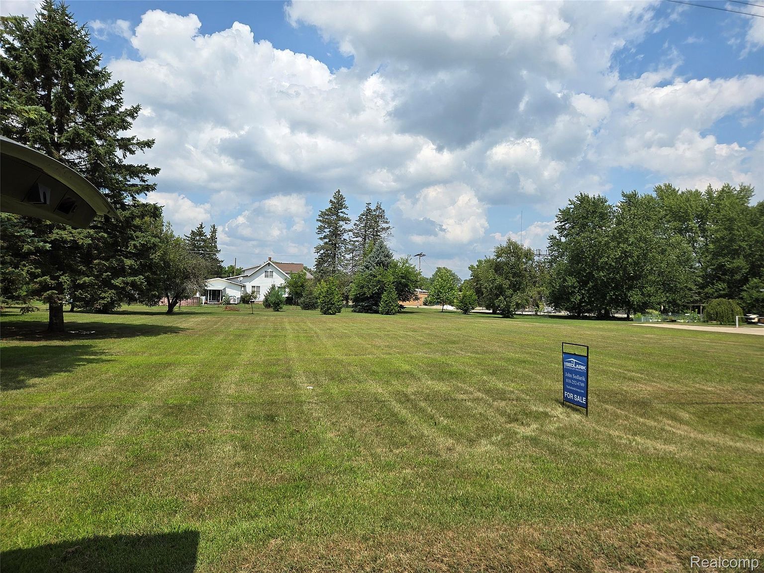 V/l W Liberty St Chesaning, MI 48616 - Thumbnail 2