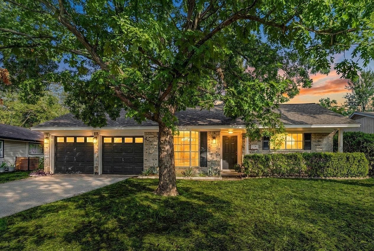 5514 Chantilly Ln Houston, TX 77092 - Thumbnail 2