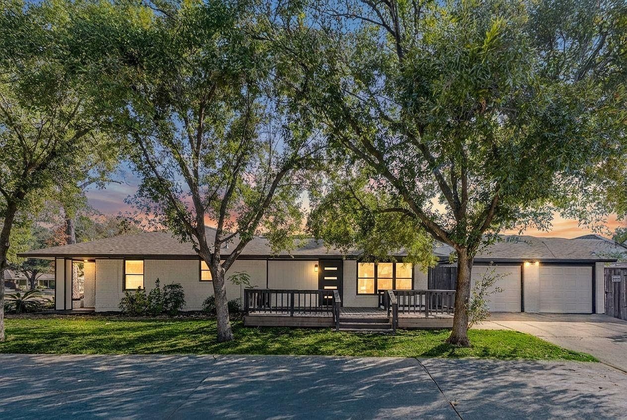 5037 W 43rd St Houston, TX 77092 - Thumbnail 2