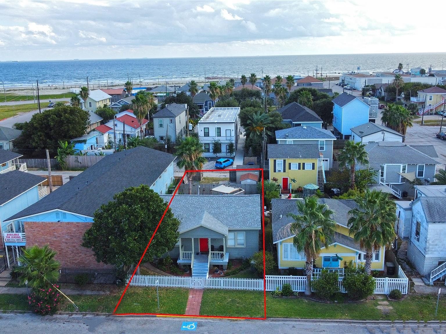 917 Avenue K Galveston, TX 77550 - Thumbnail 2