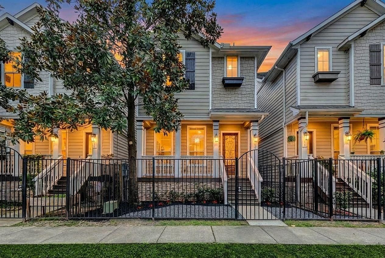 1184 Nelson Falls Ln Houston, TX 77008 - Thumbnail 2