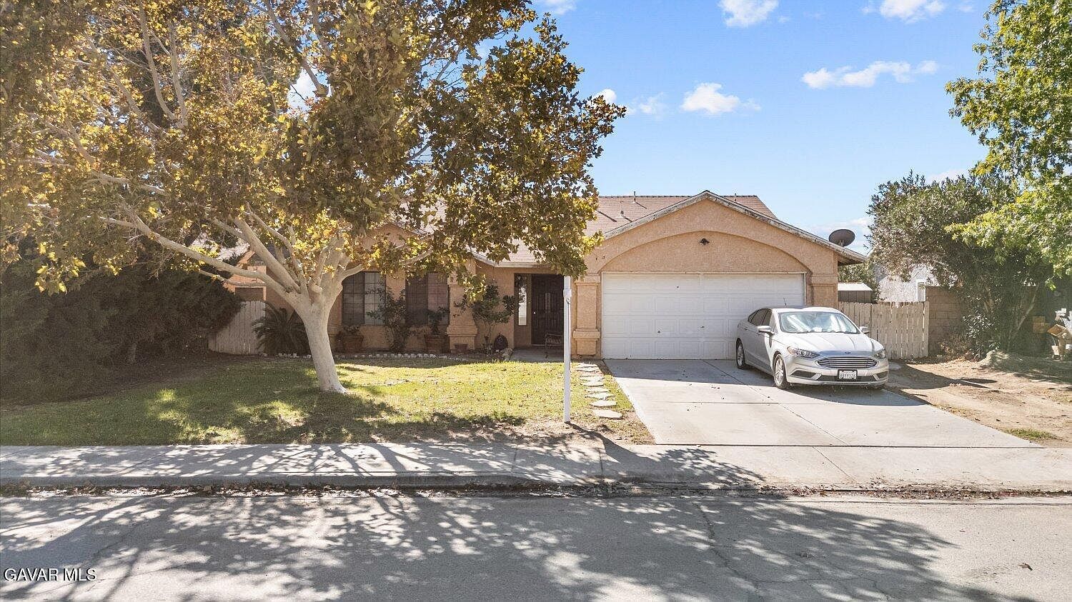 2024 Phlox Ave Rosamond, CA 93560 - Thumbnail 2