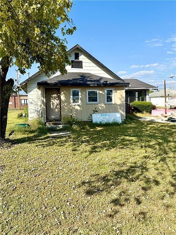 1205 Vermont St Elwood, KS 66024 - Thumbnail 2
