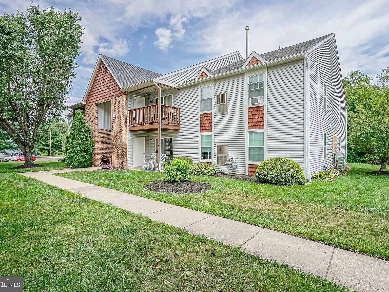 93 Claire Ct Blackwood, NJ 08012 - Thumbnail 2