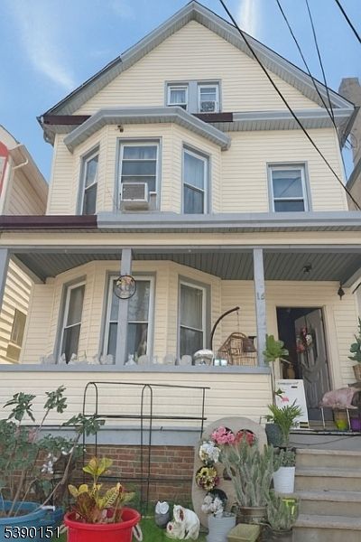 16 Erie St Elizabeth, NJ 07206 | Multi Family