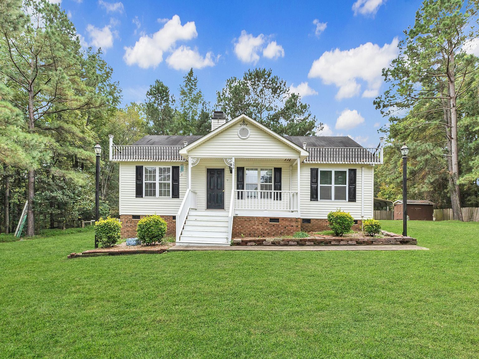 308 Deep Creek Dr Clayton, NC 27520 - Thumbnail 2