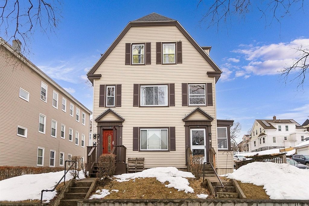 13 Hitchcock Rd Worcester, MA 01603  | Multi Family