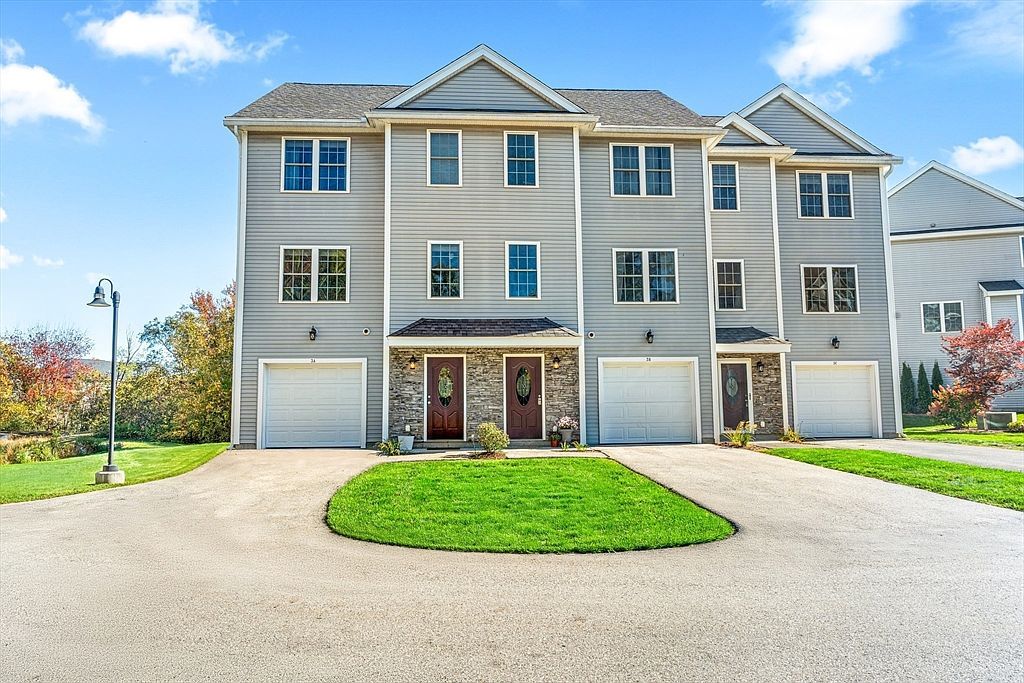 3 Lighthouse Cir #A Salisbury, MA 01952 - Thumbnail 2