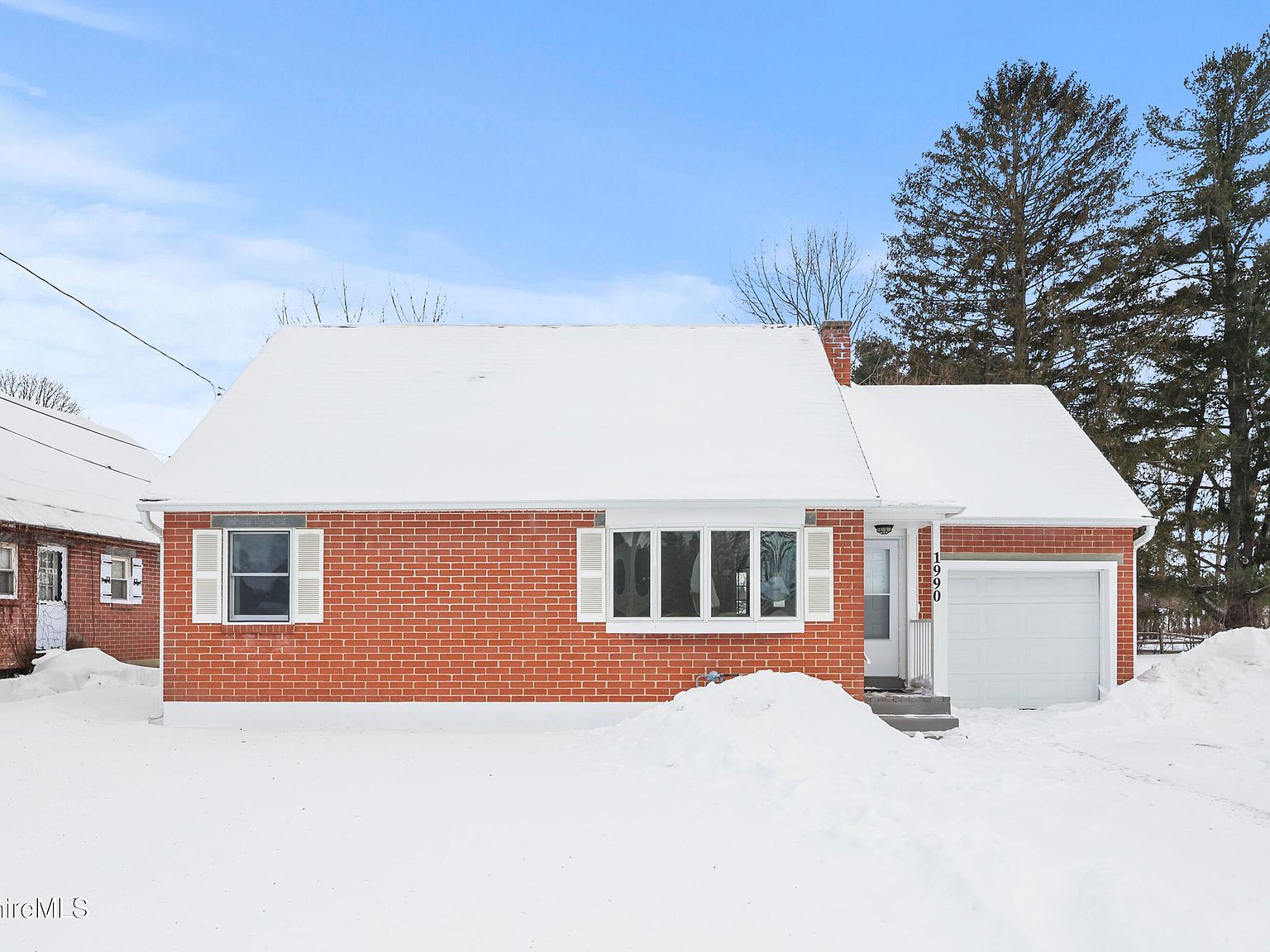 1990 East St Pittsfield, MA 01201 - Thumbnail 2