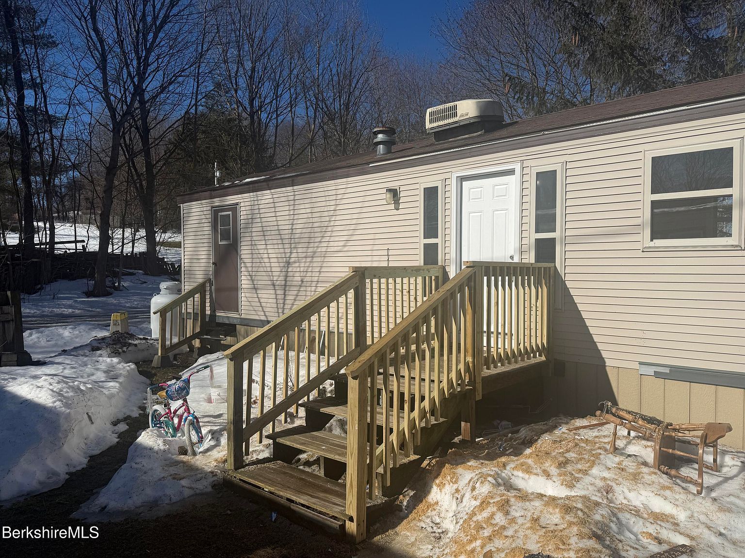 3 Jennifer Ln West Stockbridge, MA 01266  | New build