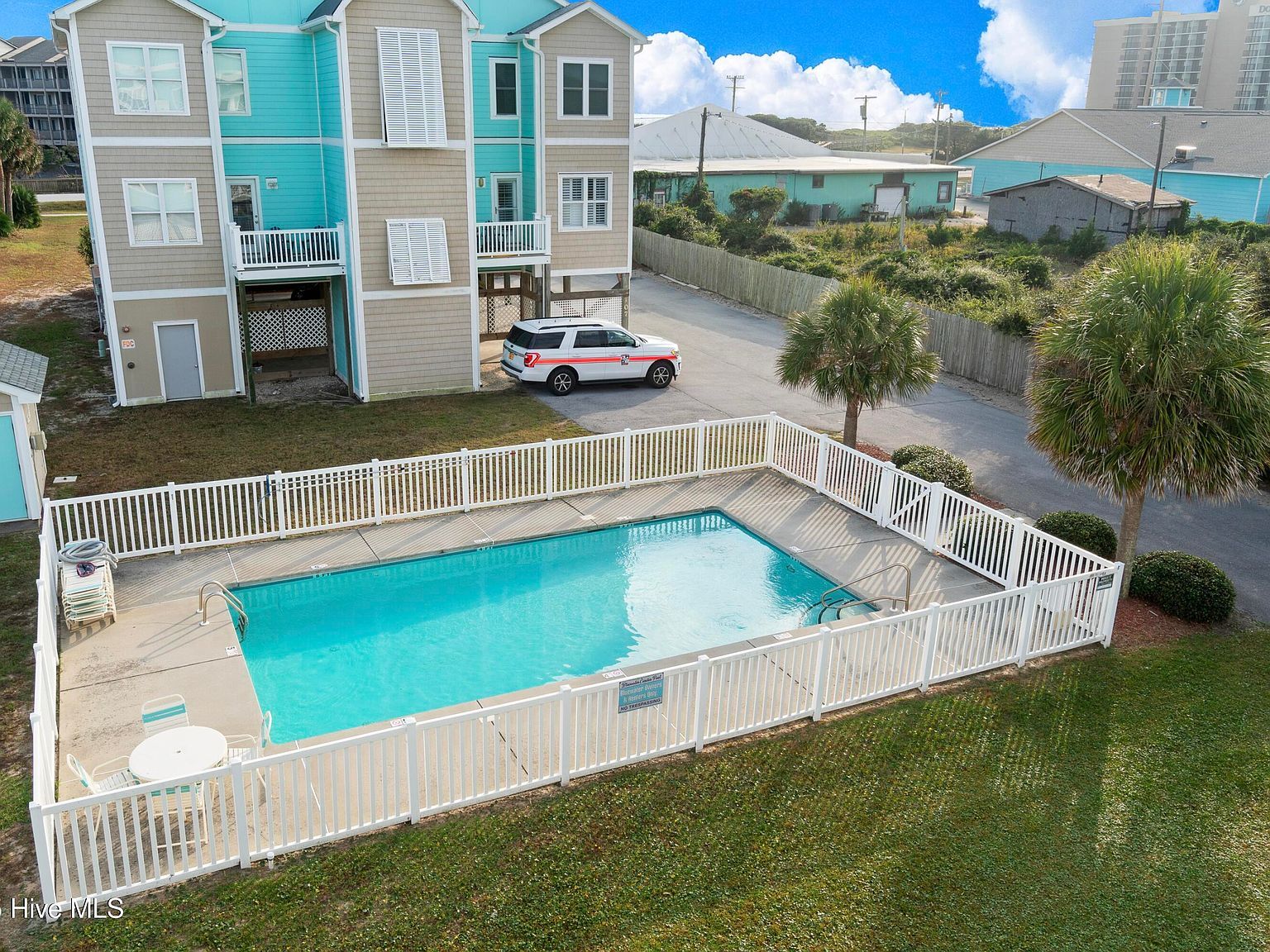 105 Beachwood Dr #1C Atlantic Beach, NC 28512 - Thumbnail 2