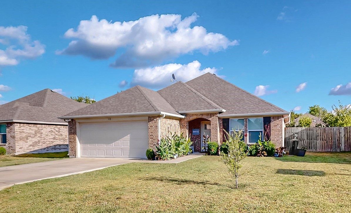 113 Halifax Cir Palmer, TX 75152 - Thumbnail 2