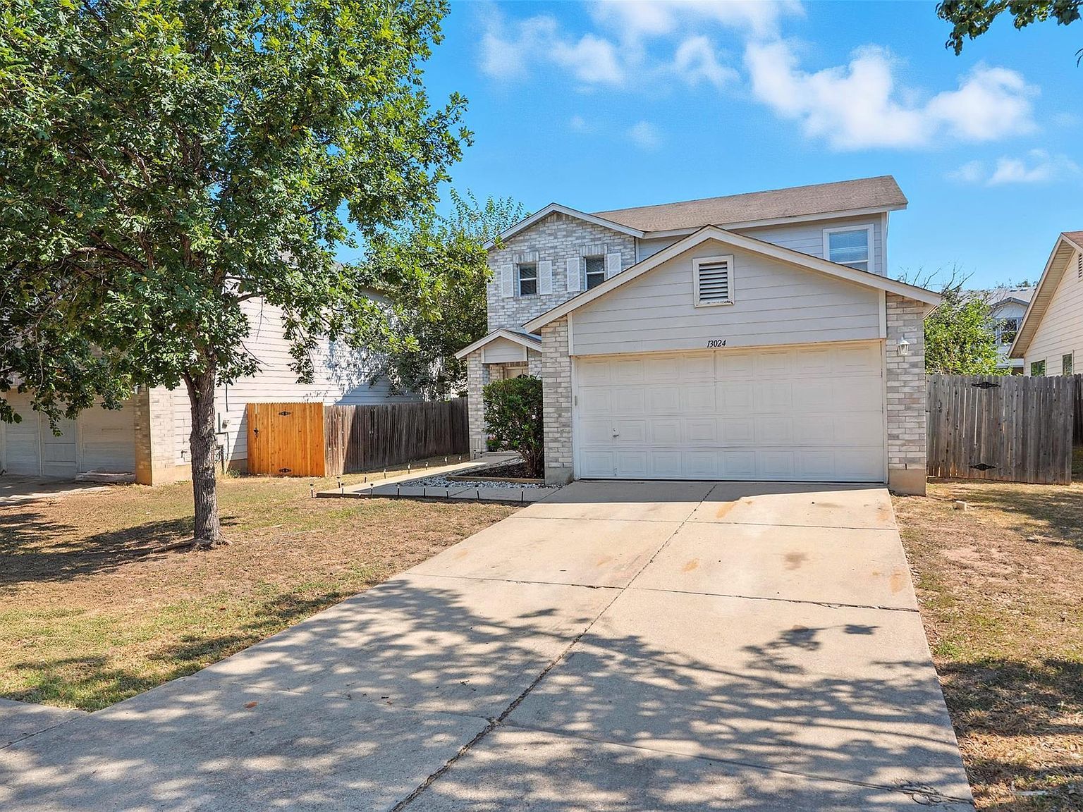 13024 Lofton Cliff Dr Del Valle, TX 78617 - Thumbnail 2