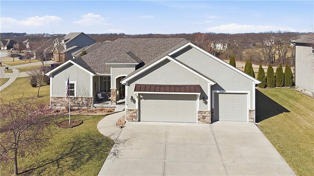 17710 Mission Ridge Dr Smithville, MO 64089  | Single Family