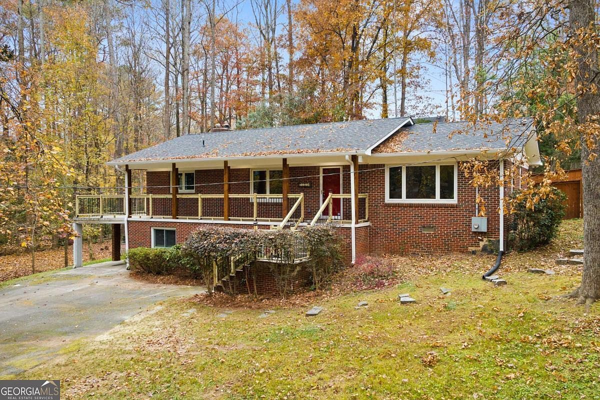 2608 Laurelwood Rd Dunwoody, GA 30360 - Thumbnail 2