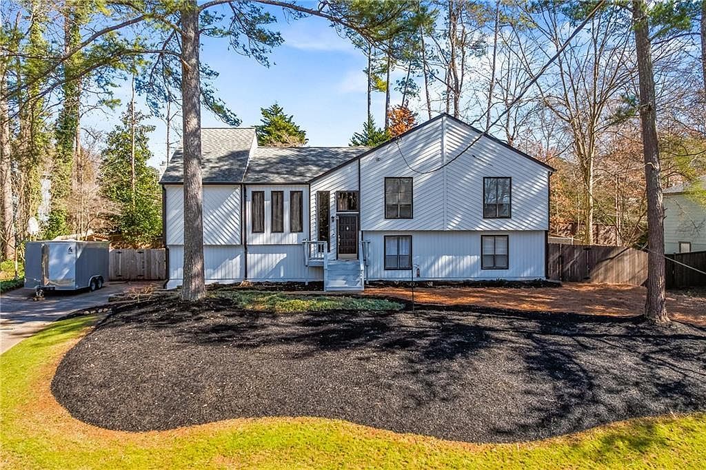 3036 Leafwood Dr SE Marietta, GA 30067 - Thumbnail 2