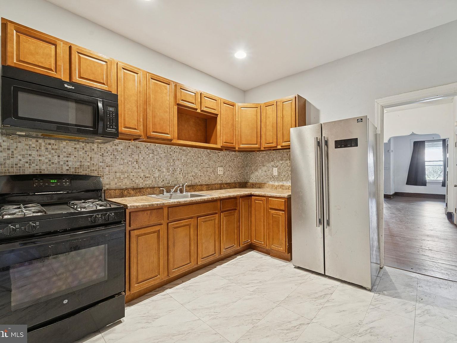 2324 W Hagert St Philadelphia, PA 19132 - Thumbnail 2