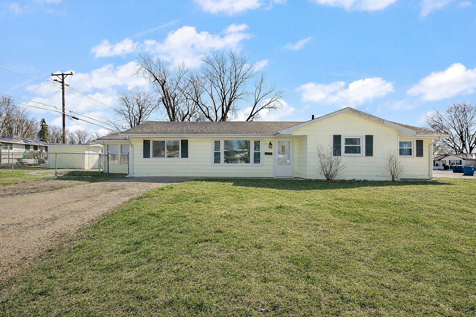 42 Hanson Dr Bourbonnais, IL 60914  | Single Family