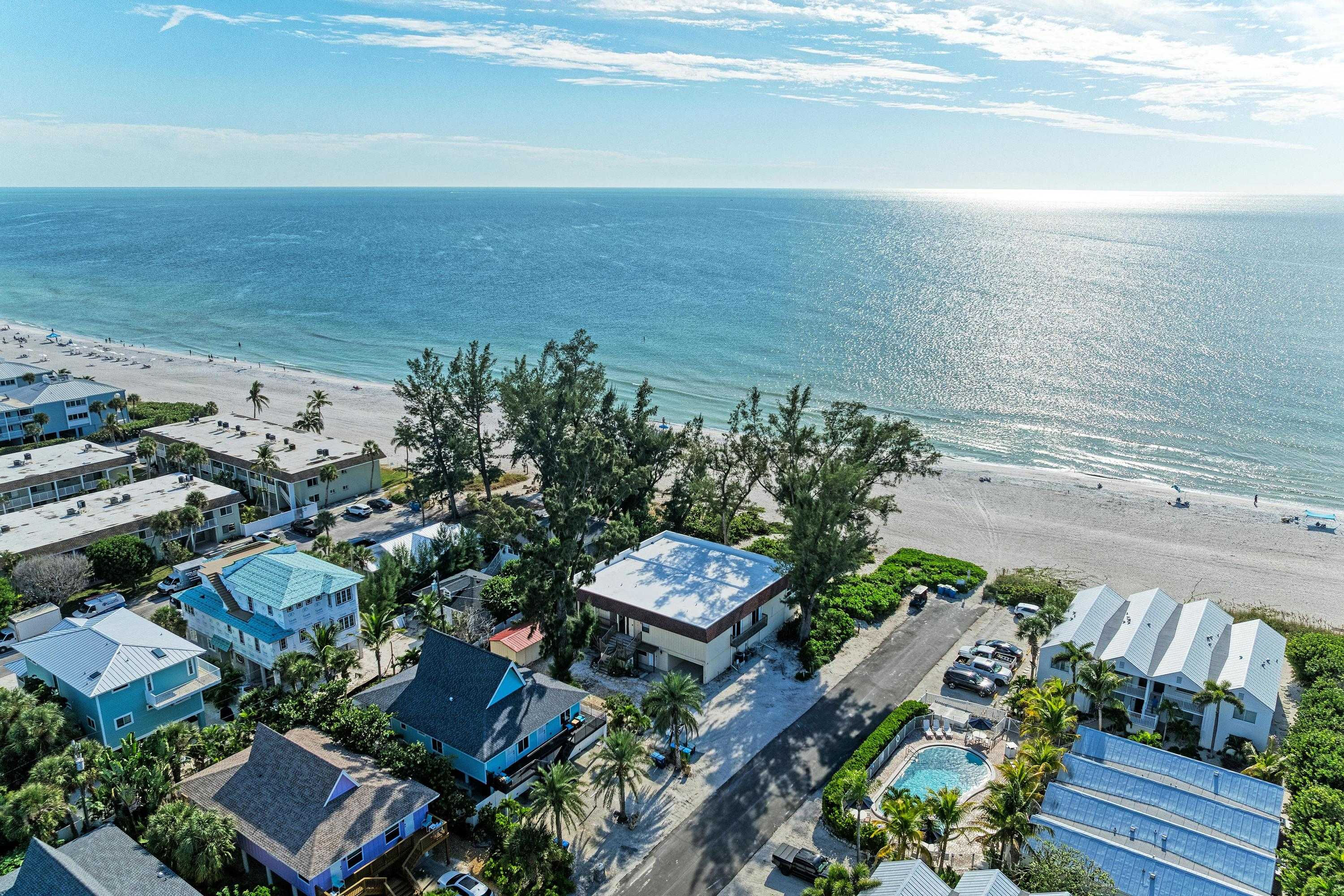 101 73rd Street unit 3, Holmes Beach, FL, USA, 34217 - Thumbnail 4