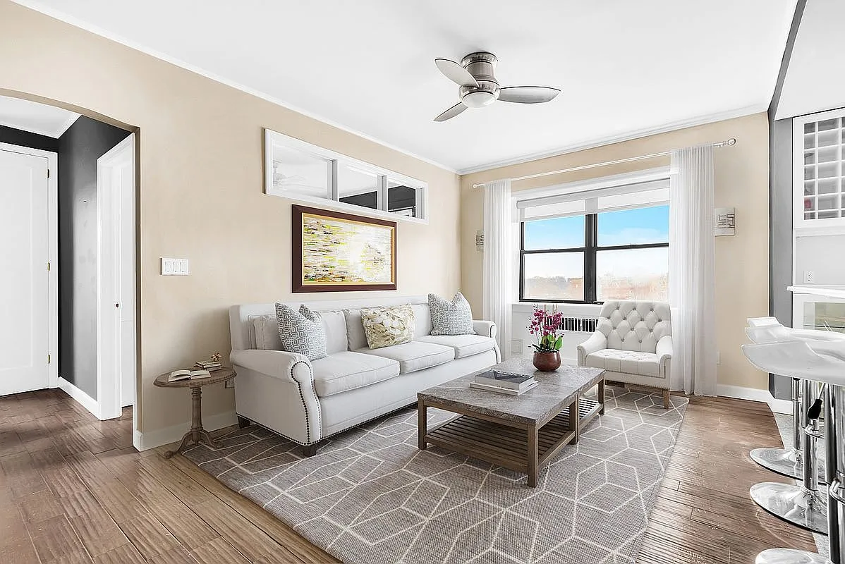 130 Bay Ridge Pkwy APT 6C Brooklyn, NY 11209, 11209