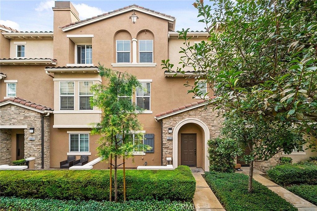 12576 Cipriano Ln Mira Loma, CA 91752 - Thumbnail 2