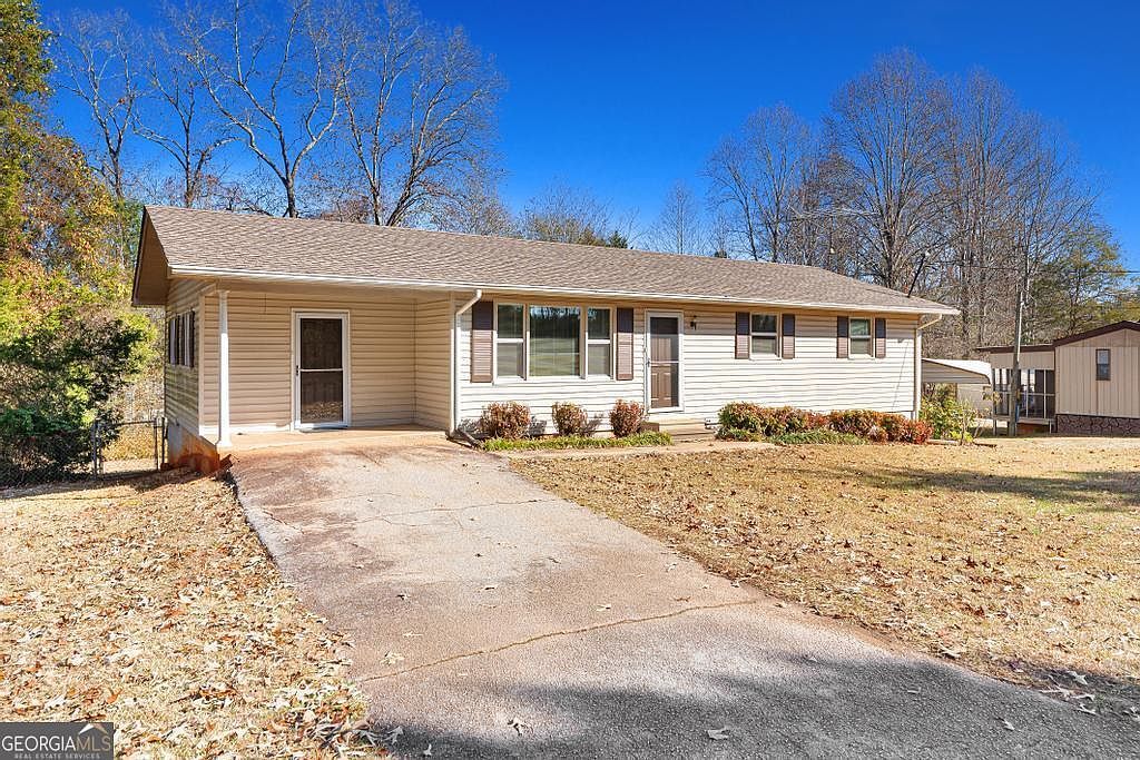 451 Defoor Rd Toccoa, GA 30577 - Thumbnail 2