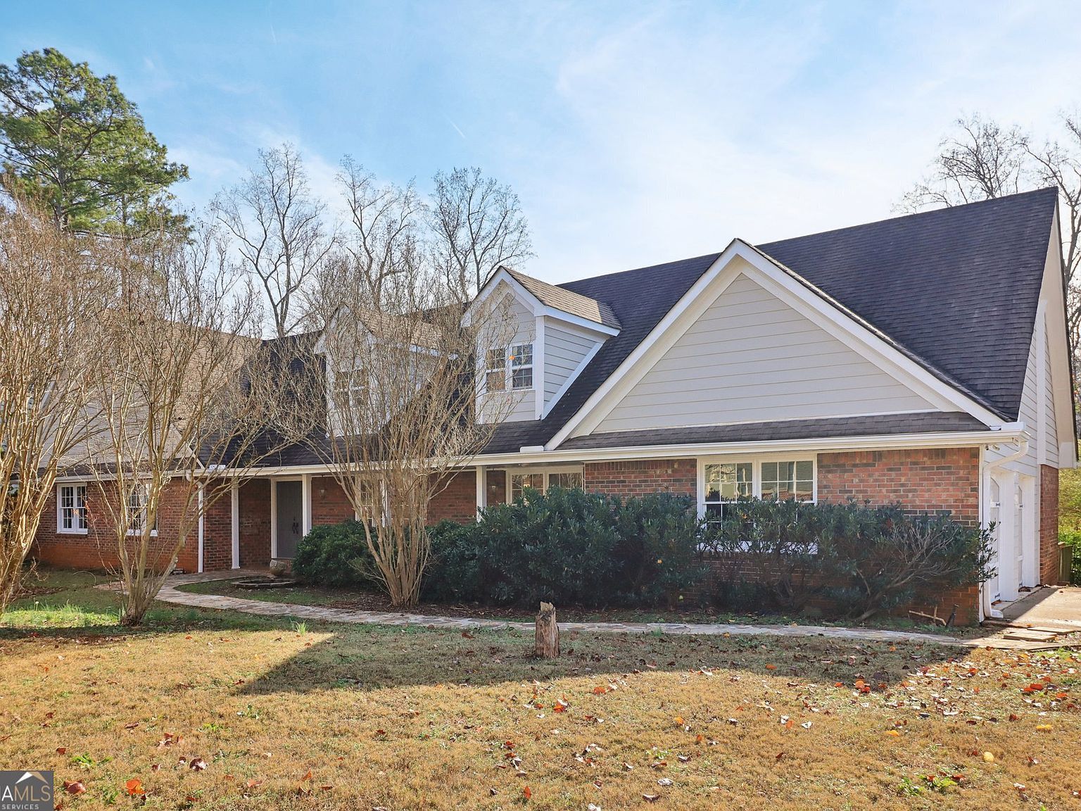 937 Hidden Falls Ln SE Smyrna, GA 30082 - Thumbnail 2