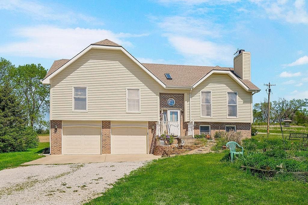 15412 NE 181st St Holt, MO 64048  | Single Family