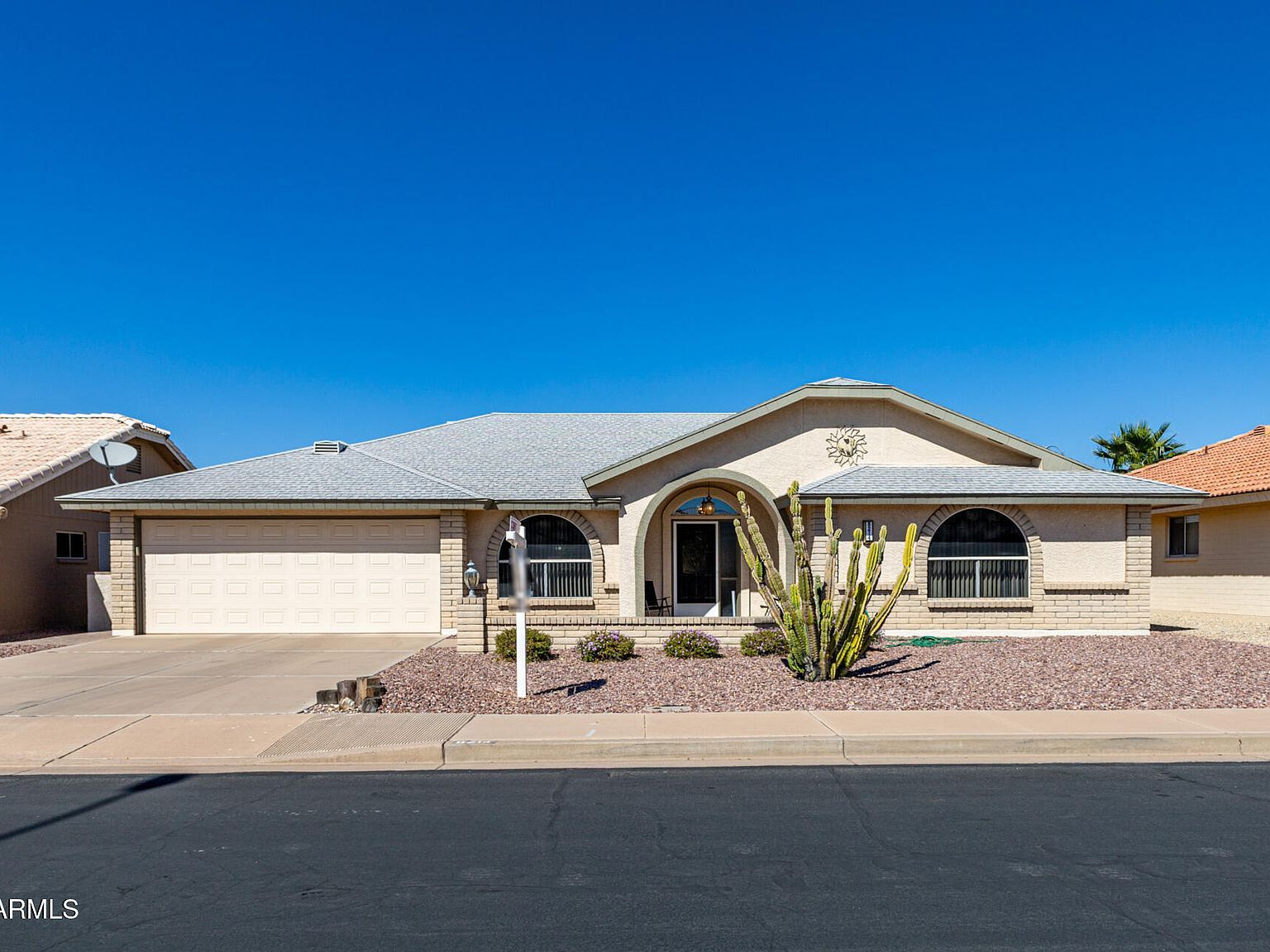 8214 E Navarro Ave Mesa, AZ 85209 - Thumbnail 2