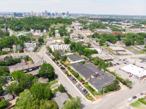 2020 Beech Ave, Nashville, TN 37204, USA - Thumbnail 2