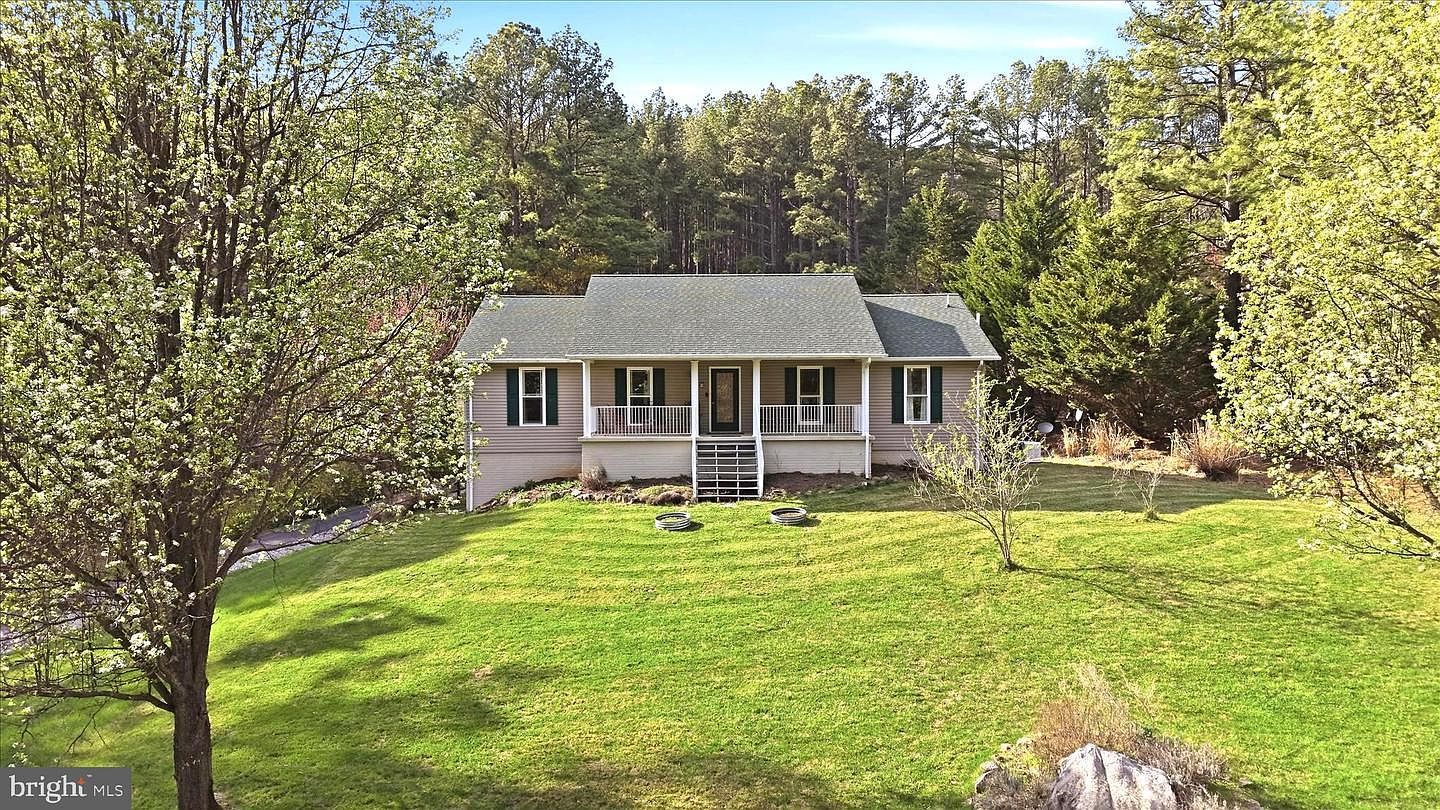 470 Red Hille Way Bentonville, VA 22610  | Single Family