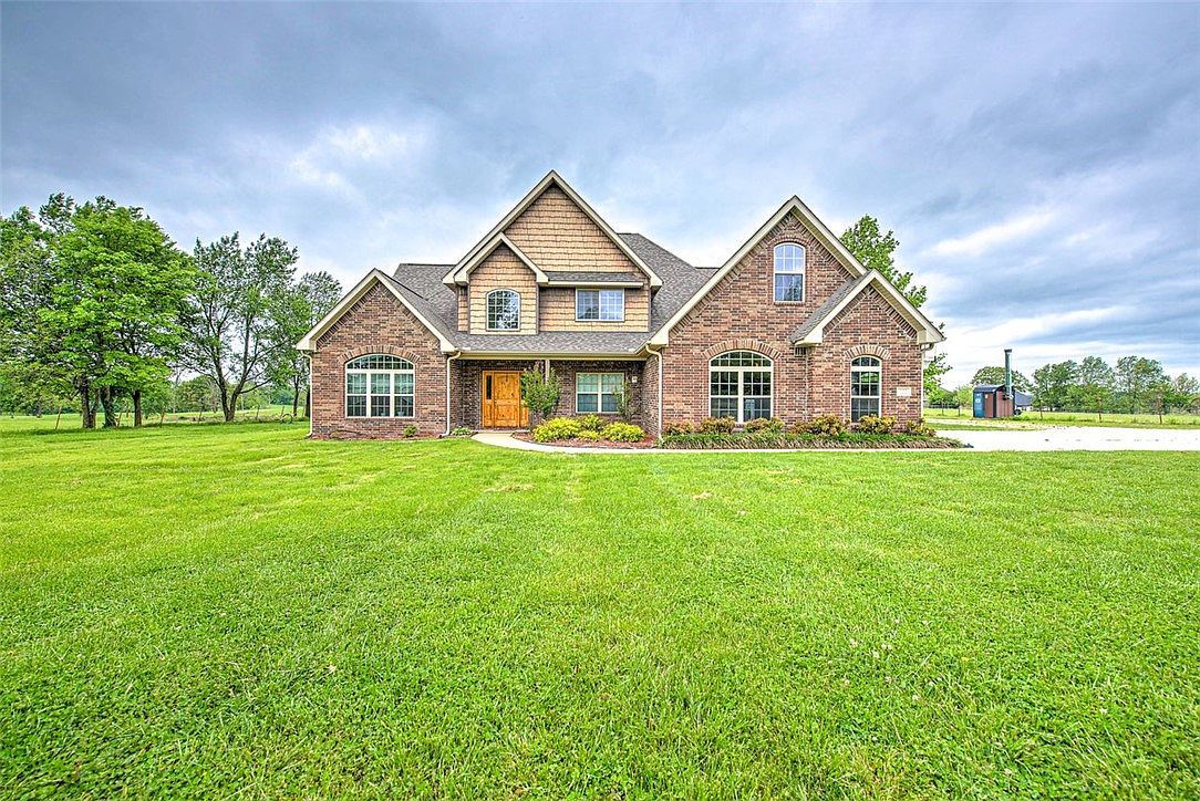 222 Spring Creek Rd Lowell, AR 72745, 72745