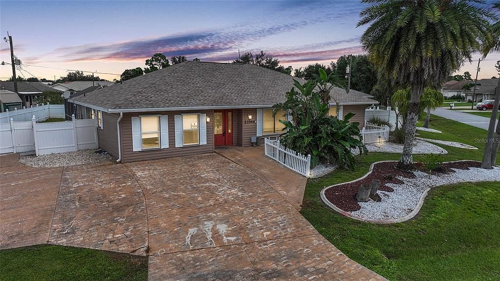 23366 Lehigh Ave Pt Charlotte, FL 33954 - Thumbnail 2