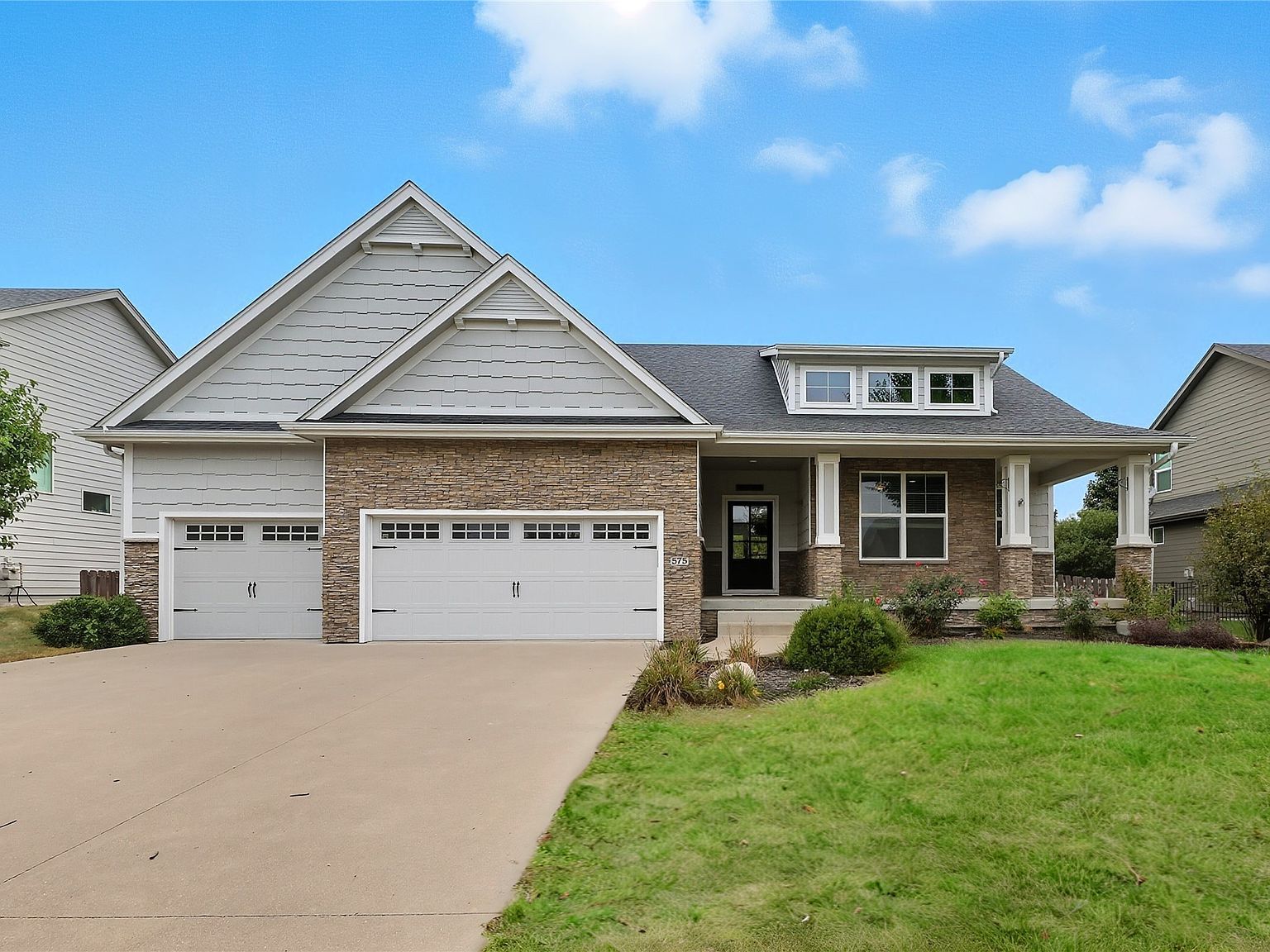 575 Whistling Ct Waukee, IA 50263, 50263